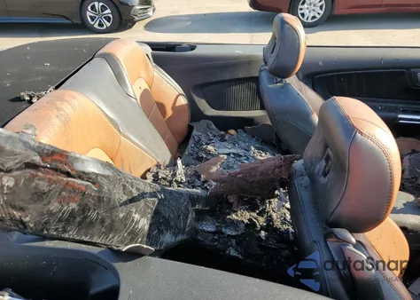 2022 Ford Mustang z USA, uszkodzony, nr VIN 1FATP8UH0N5103135